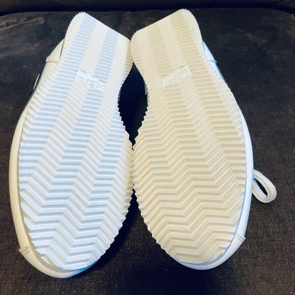 Nike Basic Cortez Men’s Size 10 White And Black 819719-100 Mint Condition - Picture 6 of 10